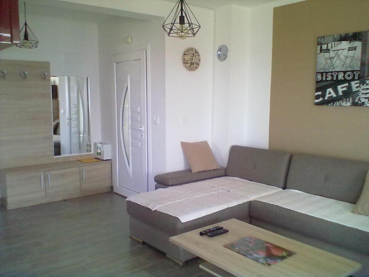 Apartman Mihalj Zadar-Rtina Miletici Exterior photo